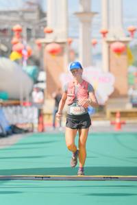 BIB: 5055
                            <button type="button" onclick="openModal(21762420)" class="btn btn-primary btn-sm float-right btn-popup" data-toggle="modal" data-target=".modal-high-quality">
                        <i class="fas fa-shopping-cart"></i> Add to Cart
                    </button>
                                            <button type="button" onclick="isThisMe(21762420, true)" class="btn btn-success btn-sm float-right btn-popup btn-isme hidden" data-toggle="tooltip" data-placement="bottom" title="นี่คือรูปของคุณใช่ไหม คลิกที่นี่เพื่อเอาเข้าอัลบั้ม">
                        <i class="fas fa-plus"></i> Add to album
                    </button>
                    <button type="button" onclick="isThisMe(21762420, false)" class="btn btn-warning btn-sm float-right btn-popup btn-isnotme hidden">
                        <i class="fas fa-ban"></i> Remove from album
                    </button>